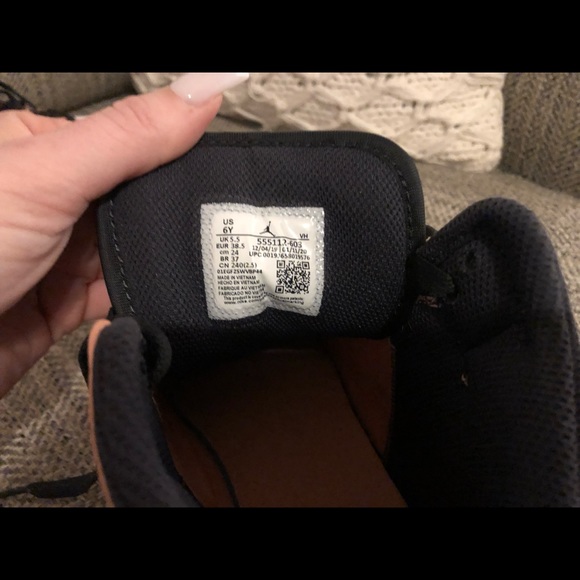 Air Jordan 1 Mid GS ‘Pink Quartz’ - Picture 4 of 5